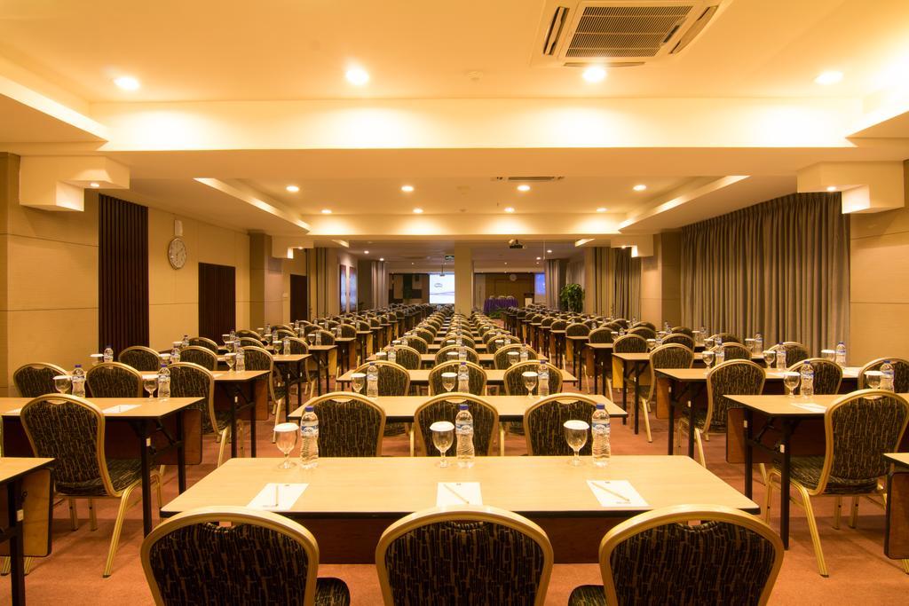 Kuta Central Park Hotel Εξωτερικό φωτογραφία