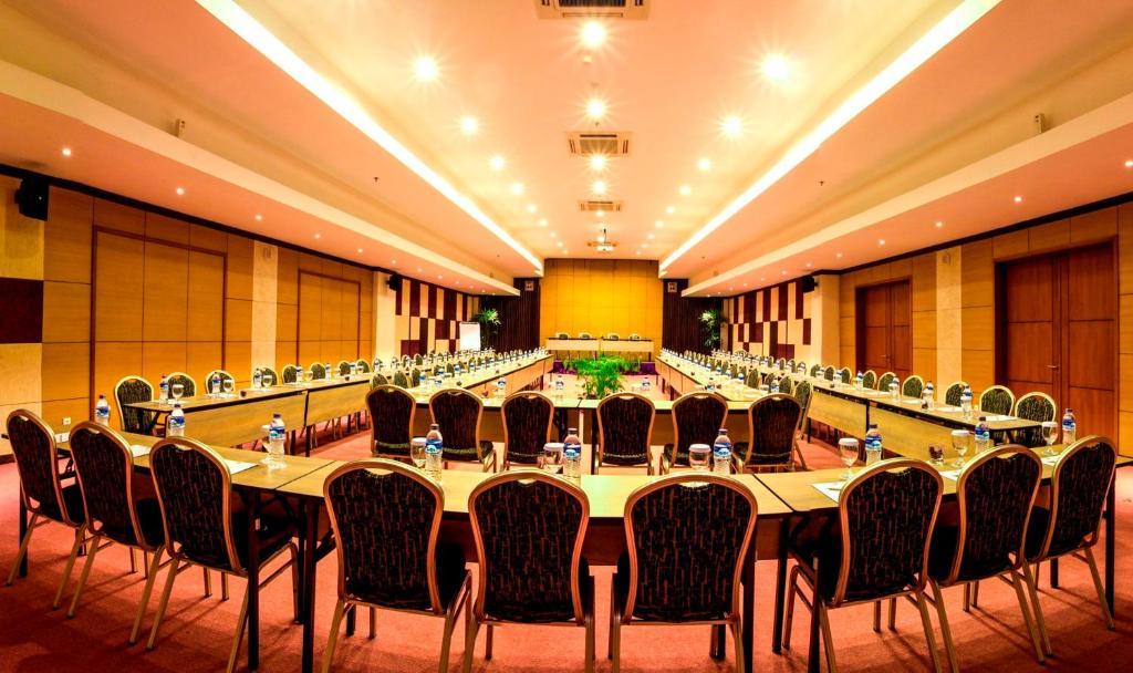Kuta Central Park Hotel Εξωτερικό φωτογραφία